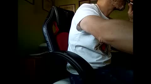 Snapshot of spanishharddick chatting on 06.11.26 Manu online show from 06.11.26