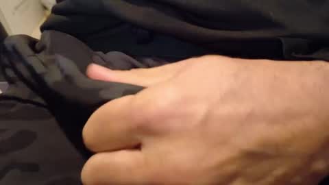 Snapshot of sparklenuts17 chatting on 12.26.24 sparklenuts17 online show from 12.26.24