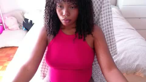 Snapshot of sparklingsoleil chatting on 03.02.26 Soleil online show from 03.02.26