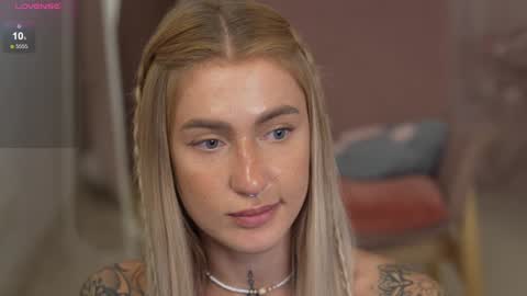 Snapshot of sparks__daisy chatting on 12.17.24 DAISY online show from 12.17.24