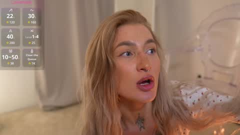 Snapshot of sparks__daisy chatting on 02.02.25 DAISY online show from 02.02.25