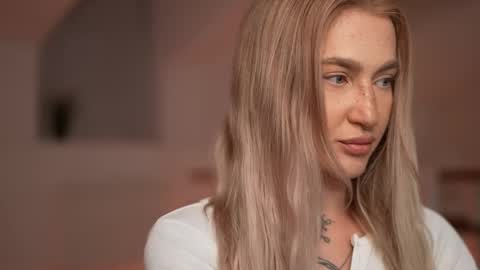 Snapshot of sparks__daisy chatting on 02.15.25 DAISY online show from 02.15.25