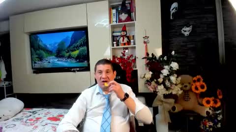 Snapshot of spartandaddy48 chatting on 05.22.26 Spartan online show from 05.22.26