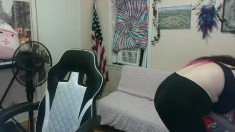 Snapshot of spawnofademon chatting on 12.23.24 spawnofademon online show from 12.23.24