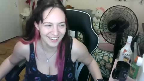 Snapshot of spawnofademon chatting on 01.01.25 spawnofademon online show from 01.01.25