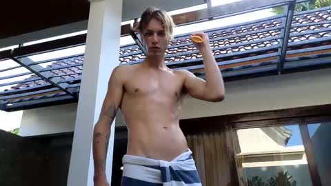 Sasha --  online show from 03.28.26