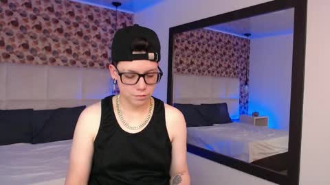 spencerm_ online show from 10.18.25