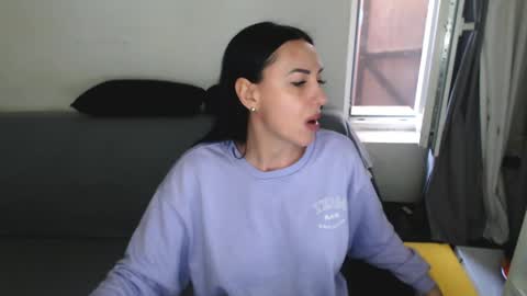 Carla online show from 04.05.26