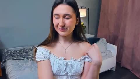 Snapshot of spiceofalex chatting on 12.13.25 Elva online show from 12.13.25