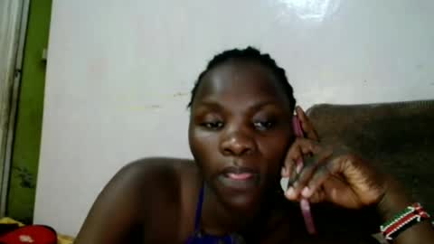 Snapshot of spicy_bella69 chatting on 06.17.26 spicy_bella69 online show from 06.17.26