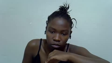 Snapshot of spicy_kittie chatting on 04.28.26 Kittle online show from 04.28.26