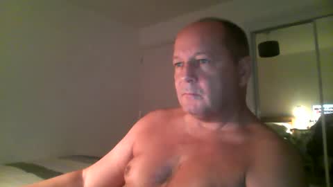 Snapshot of spidey1051a chatting on 12.20.25 spidey1051a online show from 12.20.25