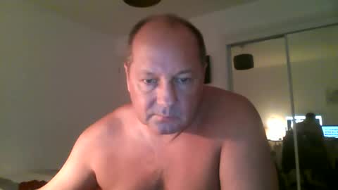 Snapshot of spidey1051a chatting on 01.14.26 spidey1051a online show from 01.14.26