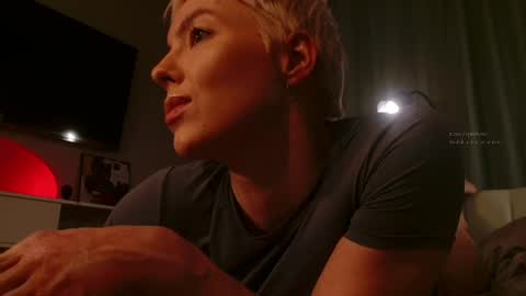 Elizabeth online show from 04.16.26