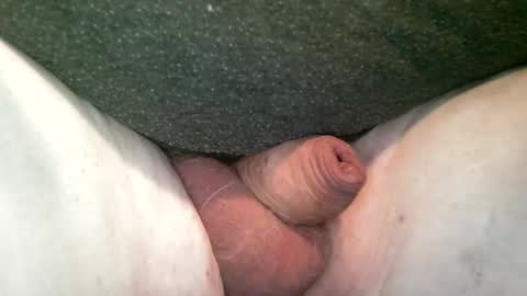 Snapshot of splitter60 chatting on 12.05.25 splitter60 online show from 12.05.25