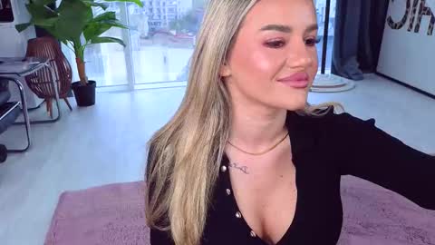 Anna online show from 10.27.25