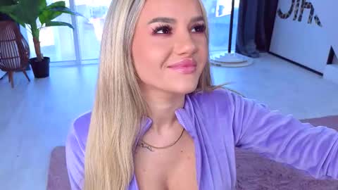 Anna online show from 10.29.25