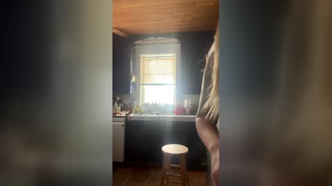 Snapshot of sporegeous chatting on 02.16.26 sporegeous online show from 02.16.26