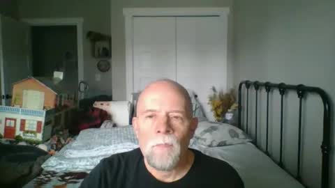 Snapshot of sportfish chatting on 03.08.25 sportfish online show from 03.08.25