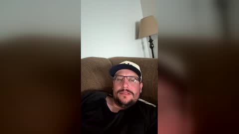 Snapshot of squirrlycock1 chatting on 05.19.26 squirrlycock1 online show from 05.19.26