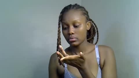 Tashy online show from 11.25.25