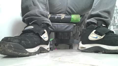 Snapshot of srfindomfeet_ chatting on 10.03.25 sr master cum its my old account online show from 10.03.25