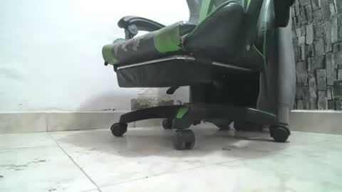 Snapshot of srfindomfeet_ chatting on 07.02.26 sr master cum its my old account online show from 07.02.26
