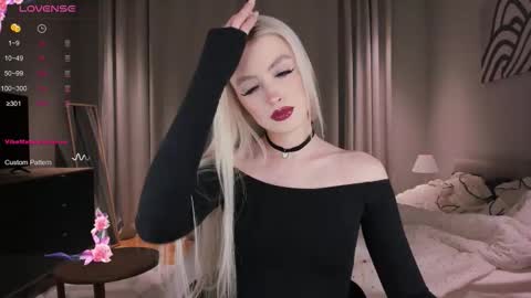 Alexandra online show from 11.20.25