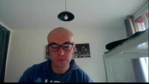 Snapshot of ssenzo chatting on 12.25.24 ssenzo online show from 12.25.24