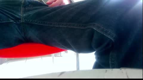 Snapshot of ssenzo chatting on 01.26.25 ssenzo online show from 01.26.25