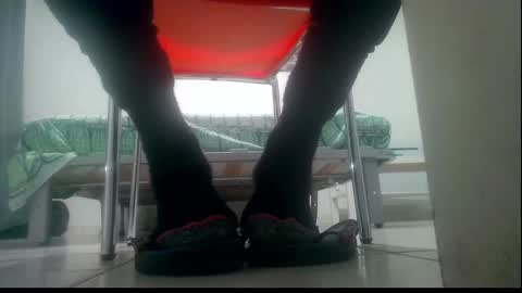 Snapshot of ssenzo chatting on 02.19.25 ssenzo online show from 02.19.25