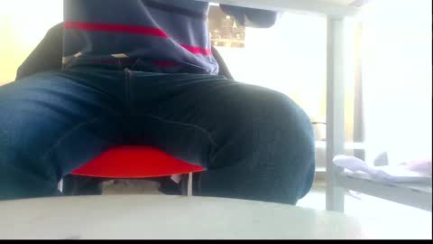 Snapshot of ssenzo chatting on 02.27.25 ssenzo online show from 02.27.25