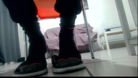 Snapshot of ssenzo chatting on 12.16.25 ssenzo online show from 12.16.25