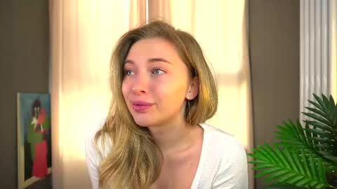 Snapshot of sssecretgirlfriend chatting on 09.16.25 Kate online show from 09.16.25