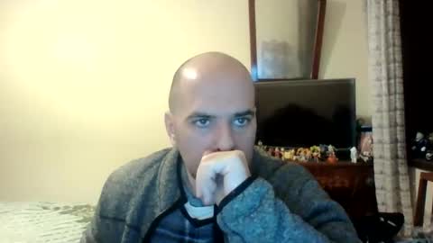 Snapshot of sstrasser chatting on 01.09.25 ShYgUy online show from 01.09.25