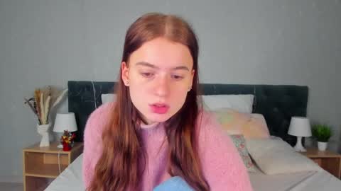 Snapshot of stacey_brown chatting on 12.23.24 Stacey GMT5 Mo Tu We Th Fr Sa 3am -10am online show from 12.23.24