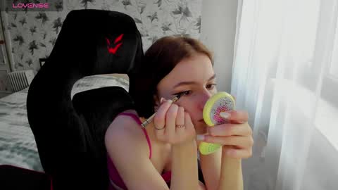 Snapshot of stacey_brown chatting on 01.27.25 Stacey GMT5 Mo Tu We Th Fr Sa 3am -10am online show from 01.27.25