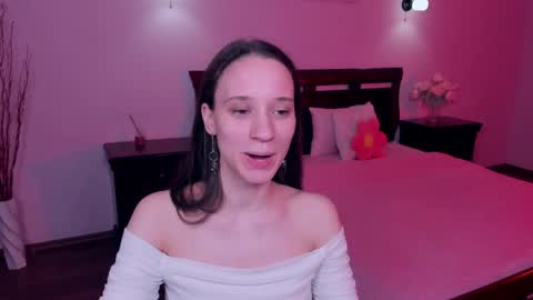 Snapshot of staceycutie chatting on 04.28.26 StaceyCutie online show from 04.28.26