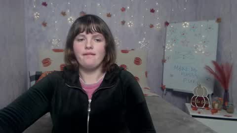 Snapshot of staceylex chatting on 11.13.25 Stacey online show from 11.13.25
