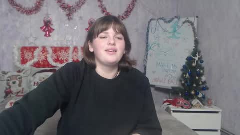 Snapshot of staceylex chatting on 12.20.25 Stacey online show from 12.20.25