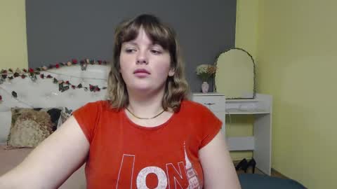 Snapshot of staceylex chatting on 03.19.26 Stacey online show from 03.19.26