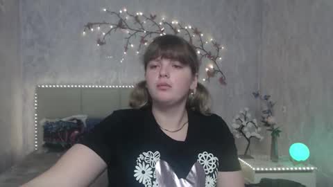 Snapshot of staceylex chatting on 03.23.26 Stacey online show from 03.23.26