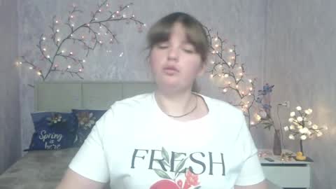 Snapshot of staceylex chatting on 04.22.26 Stacey online show from 04.22.26