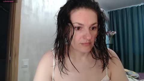 Snapshot of stacy_davise chatting on 05.08.26 STACY online show from 05.08.26