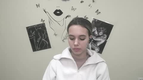 Snapshot of stacy_gr chatting on 12.22.24 Stacy online show from 12.22.24