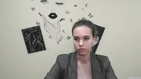 Snapshot of stacy_gr chatting on 01.22.25 Stacy online show from 01.22.25