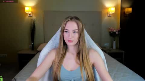 Stacy Mon Tue Wed Thu Fri Sun GMT GMT 3 1000am - 0400pm  online show from 02.23.26