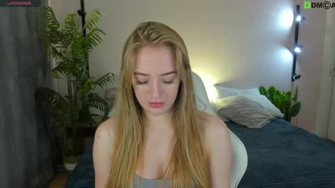 Snapshot of stacy_riiver chatting on 05.23.26 Stacy Mon Tue Wed Thu Fri Sun GMT GMT 3 1000am - 0400pm online show from 05.23.26
