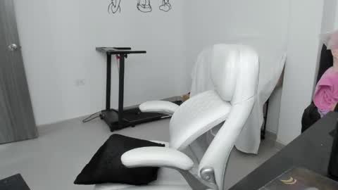 Zulma Yisset online show from 04.06.26