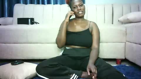 Snapshot of stacysweet69 chatting on 06.12.26 all yours online show from 06.12.26